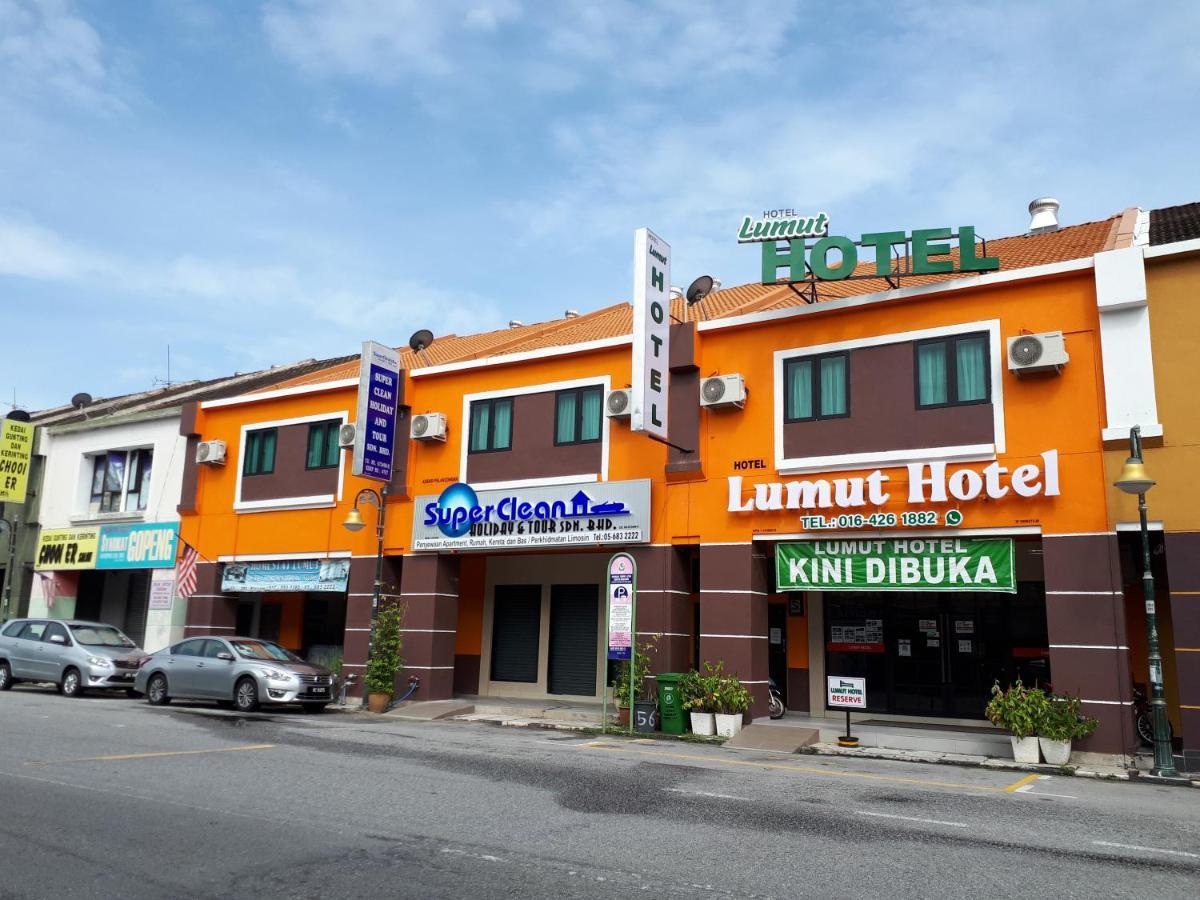 Lumut Hotel Bagian luar foto